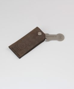 Schlüsselmäppchen mit Flaschenöffner "Chipo" aus Nubukleder braun Wildstil